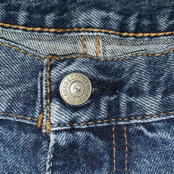 Gently Loved Levi’s Mens Jeans - Picture 5 of 9